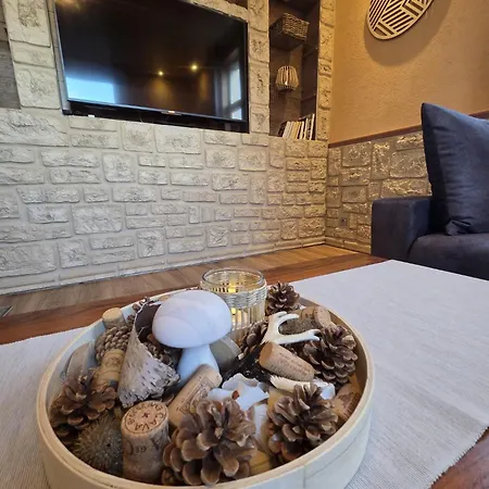 Apartment By Hell & Dunkel