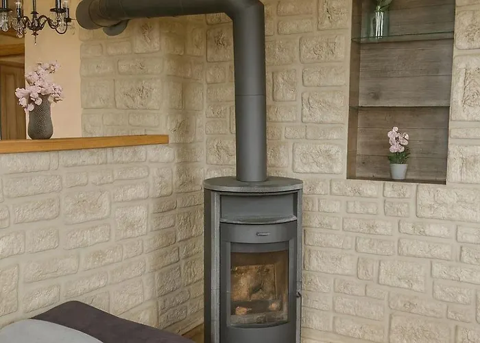 公寓 By Hell & Dunkel *